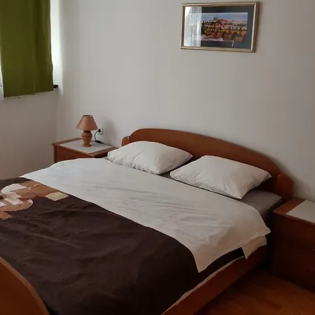 Apartman Aves Apartment
