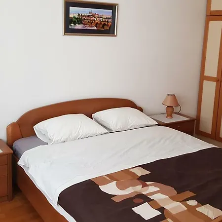 Apartman Aves Apartment *